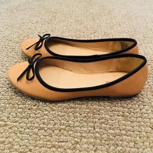 Women’s JustFab Flats